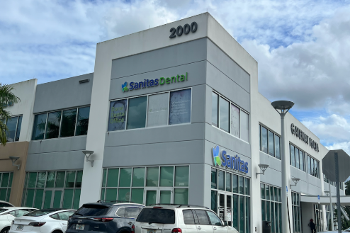 Sanitas Dental Doral